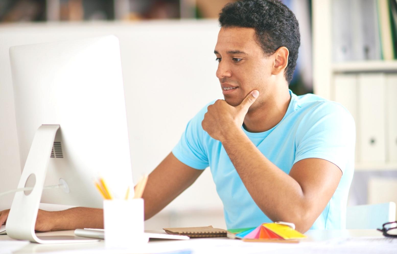 Persona planificando sus finanzas personales